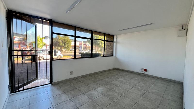 To Let commercial Property for Rent in Montague Gardens Western Cape